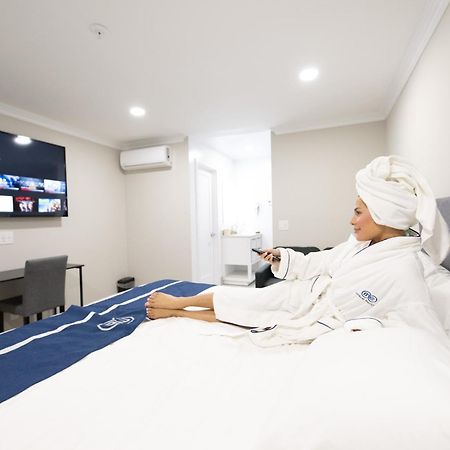 Omeo Suites Alhambra Esterno foto