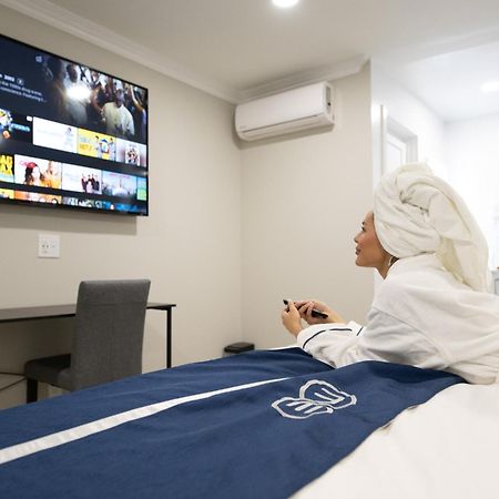 Omeo Suites Alhambra Esterno foto