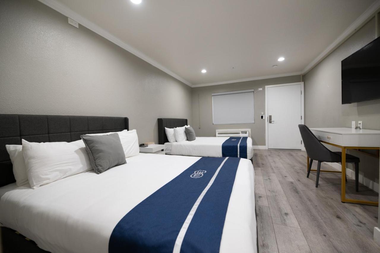 Omeo Suites Alhambra Esterno foto